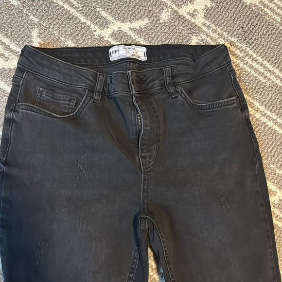Free People Skinny Jeans Distressed Black Size W28 - Picture 1 of 12
